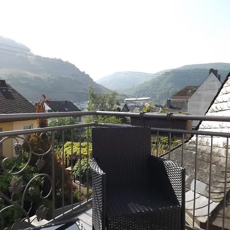 B&B Pension Winzerhaus Zell-Mosel Exterior photo